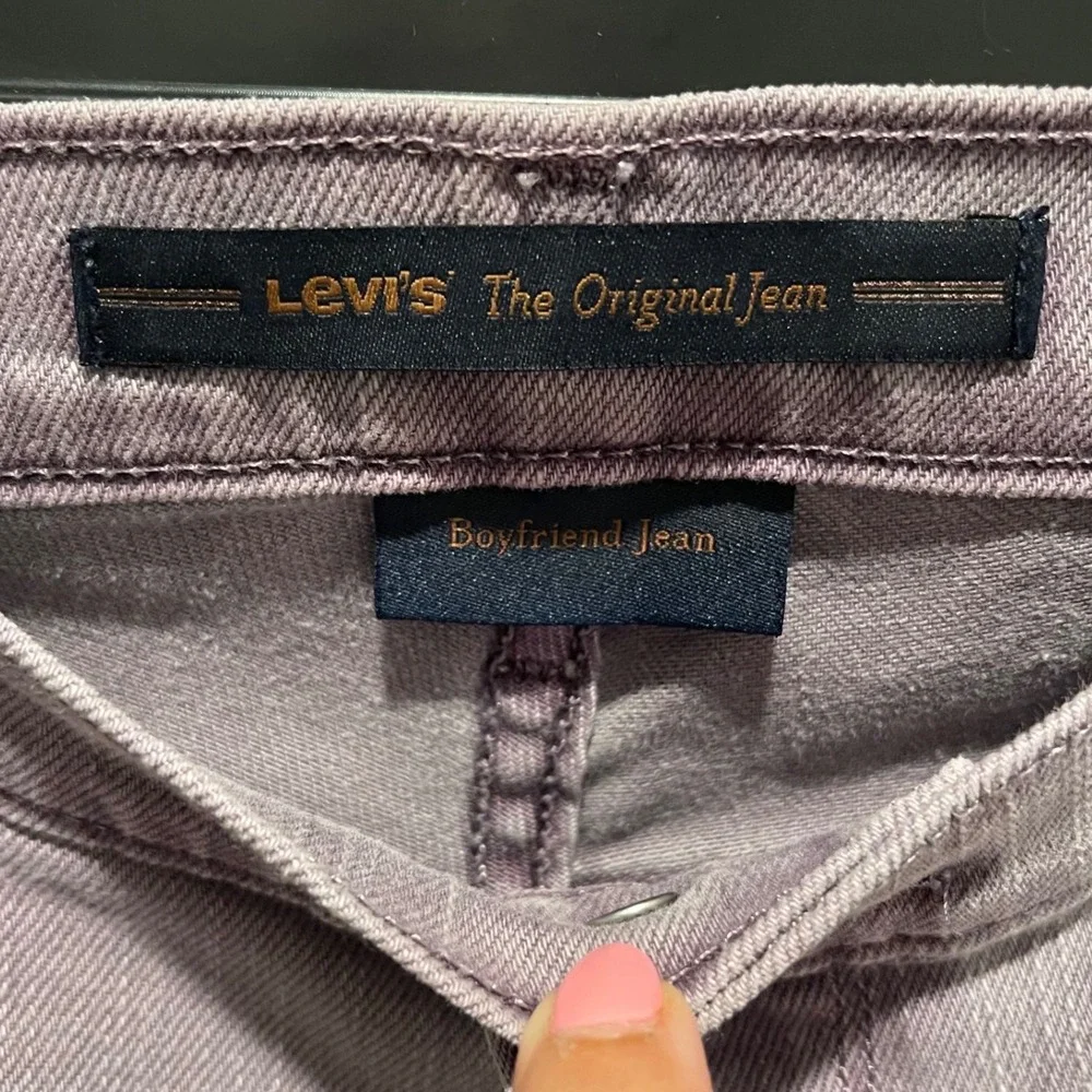 Levis Boyfriend Jeans Womens 6 Medium Purple Relaxed Fit Mid Rise Stretch Denim